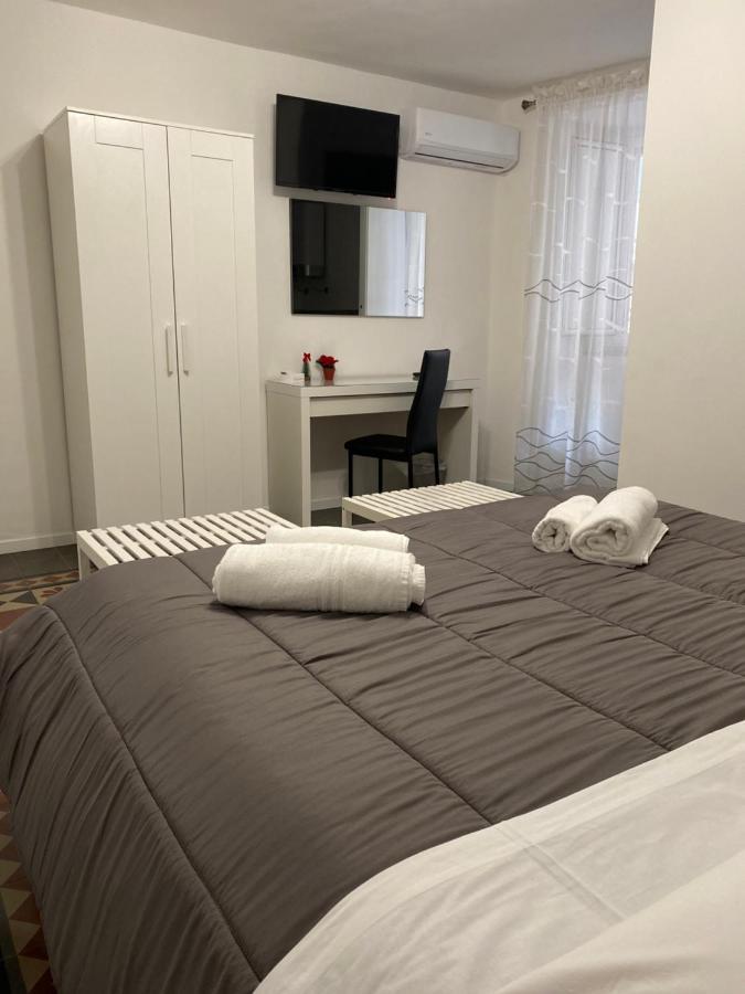 Antica Dimora Maravigna Hotel Catania Bagian luar foto