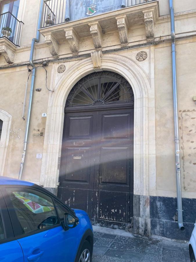 Antica Dimora Maravigna Hotel Catania Bagian luar foto